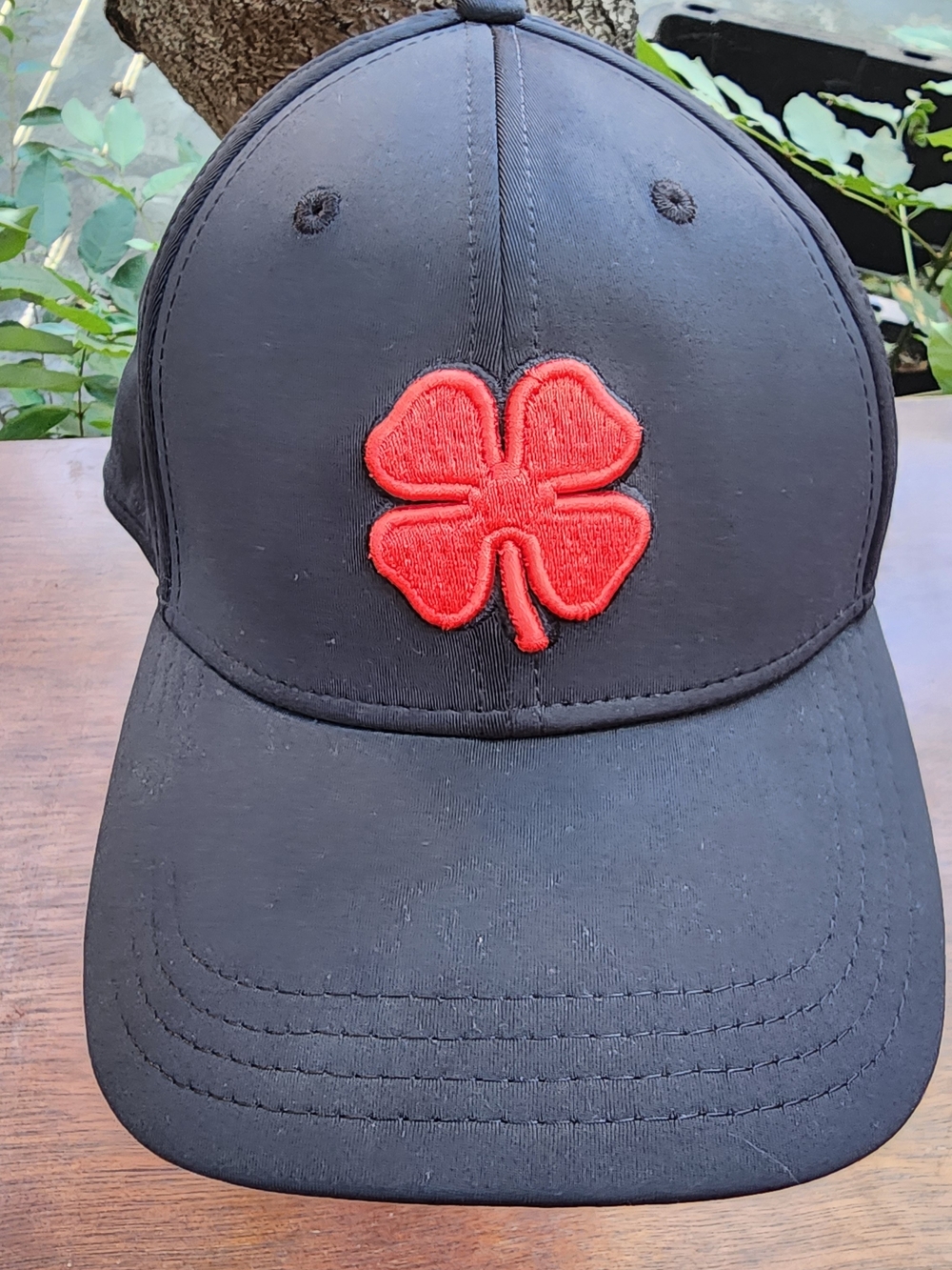 Black Clover Prem. Fitted Memory Fit Hat Cap Charcoal Dark Gray Red Clover L/XL